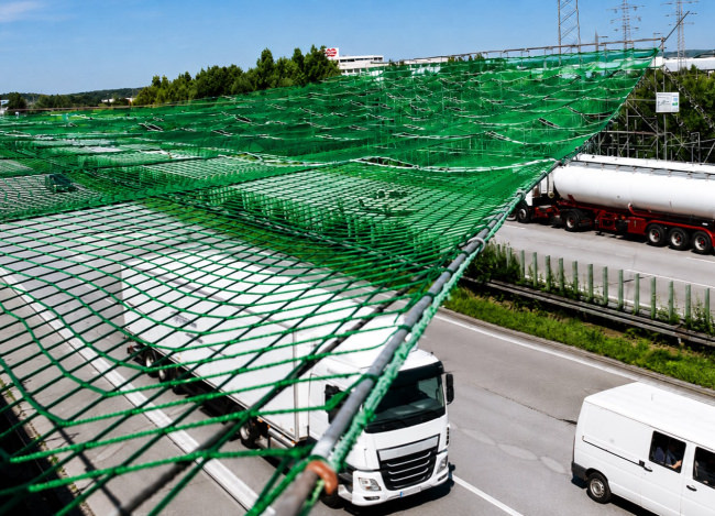 Overhead Line Cable Safety Net by the m² (Custom-Made) | Safetynet365