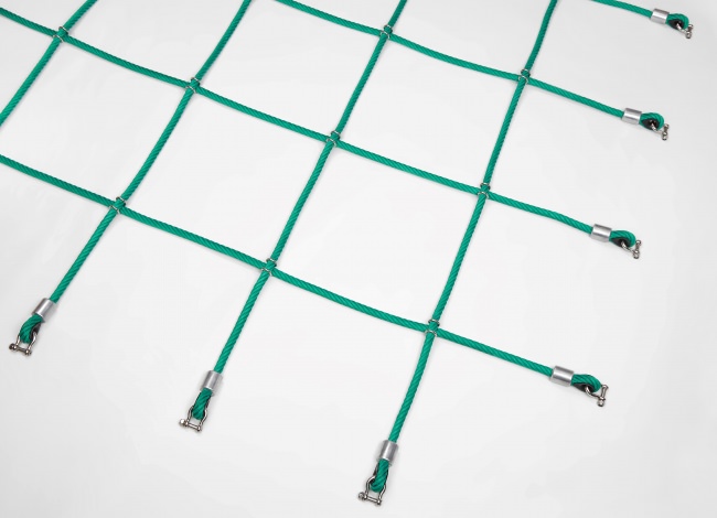 Custom-Made Scramble Net with Stainless Steel Clamps | Safetynet365