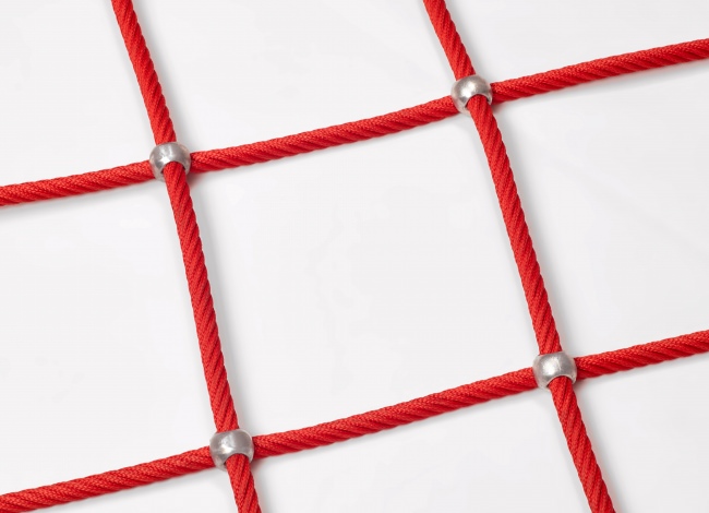 Custom-Made Scrambling Net with Aluminium Knots | Safetynet365