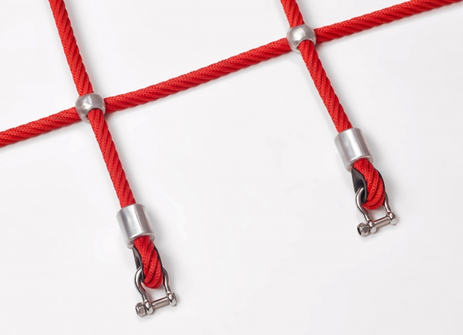 Custom-Made Scrambling Net with Aluminium Knots | Safetynet365