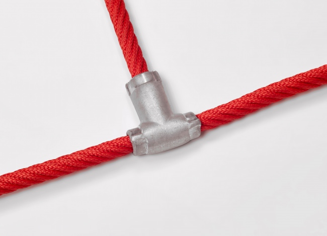 Custom-Made Scrambling Net with Aluminium Knots | Safetynet365