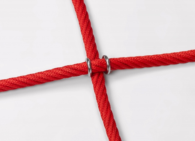 Kletternetz mit Klammerverbindung nach Maß | Schutznetze24