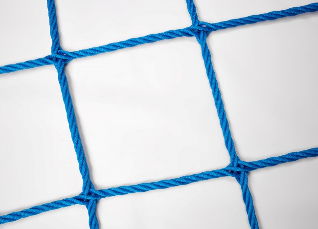 Custom-Made Climbing Net with Tied Knots | Safetynet365