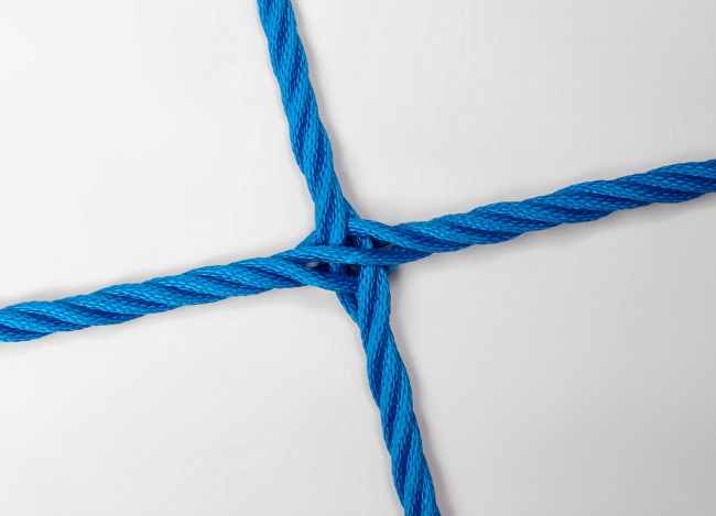 Custom-Made Climbing Net with Tied Knots | Safetynet365