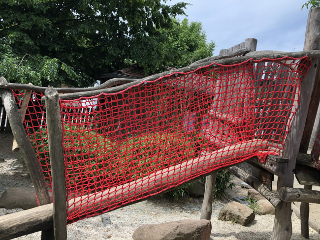 Spielplatznetz: sicherer Spielbereich | Schutznetze24