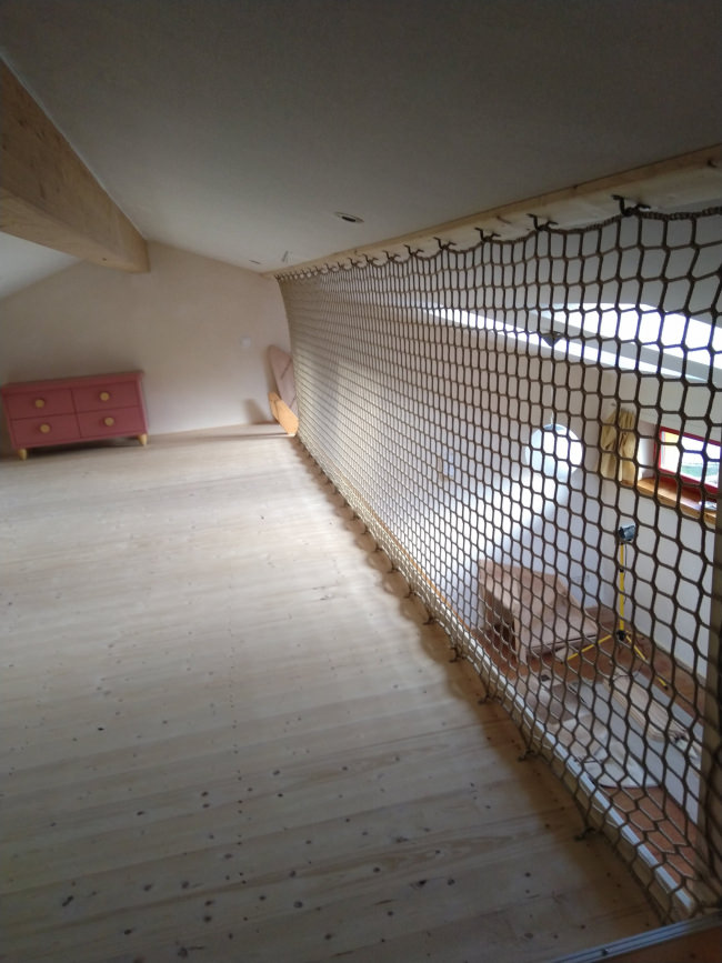 Spielplatznetz: sicherer Spielbereich | Schutznetze24