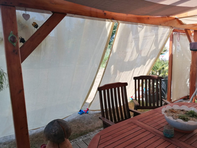 Kundenfoto von Gewebeplane mit 90% Schattierwert nach Maß 