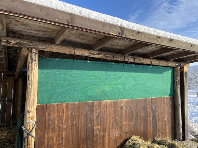 Kundenfoto von Windschutznetz nach Maß für Heim, Garten und Sport 