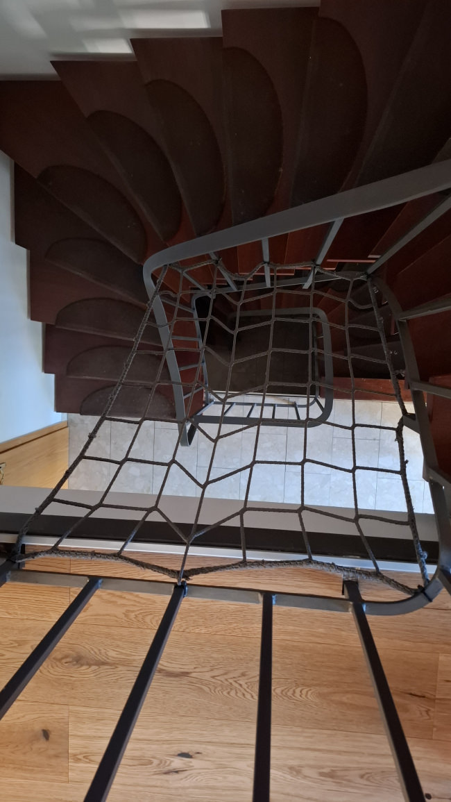 Kundenfoto von Fall Safety Net for Staircase Holes (Custom-Made) 