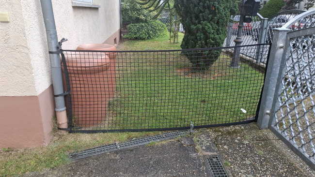 Kundenfoto von Absperrnetz (Treppengitter) - Meterware 