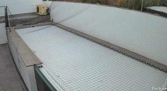 Kundenfoto von Taubenschutznetz per m² (nach Maß) 