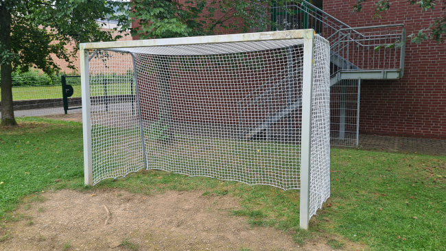 Kundenfoto von Close-Meshed Soccer Goal Net by the m² 