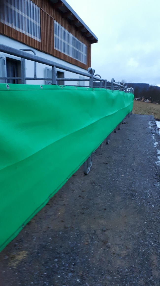 Kundenfoto von Windschutznetz nach Maß für Heim, Garten und Sport 