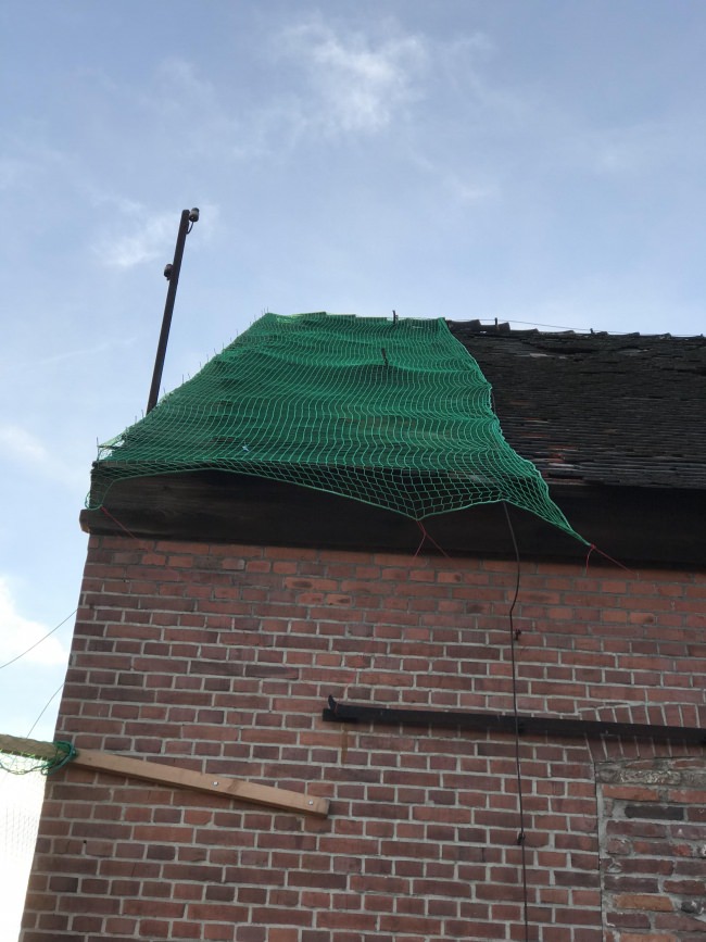 Kundenfoto von Dachziegel-Sicherungsnetz per m² (nach Maß) 