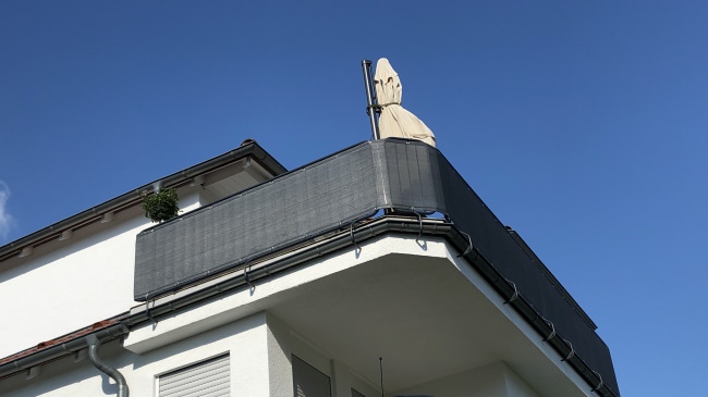 Kundenfoto von Gewebeplane mit 90% Schattierwert nach Maß 