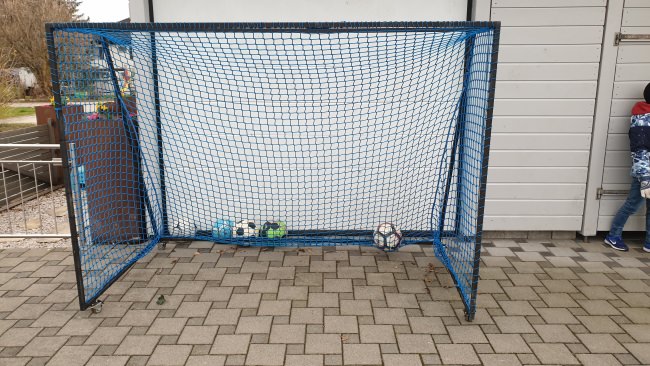 Kundenfoto von Close-Meshed Soccer Goal Net by the m² 