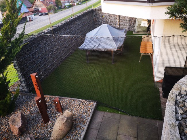 Kundenfoto von Custom-Made Foliage Protection Net against leaves 