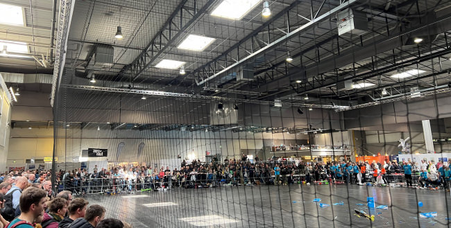 Kundenfoto von Flame-Retardant Drone Safety Net for Drone Arenas 