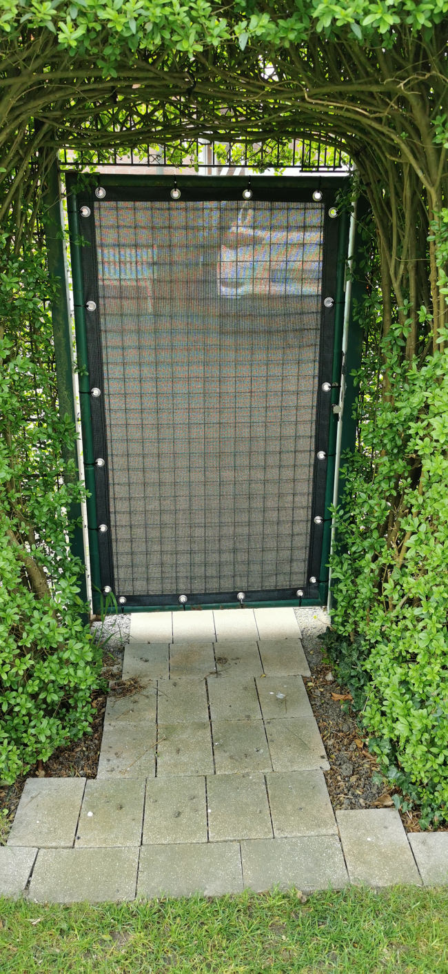 Kundenfoto von Gewebeplane mit 90% Schattierwert nach Maß 