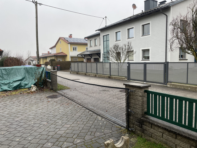 Kundenfoto von Custom-Made Barrier Net - Available by the Meter 