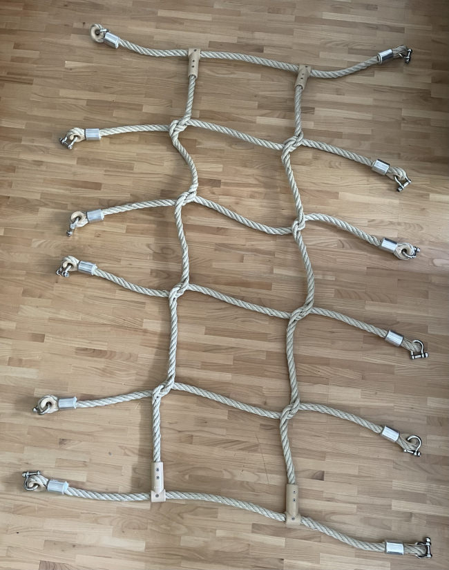 Kundenfoto von Geflochtenes Kletternetz nach Maß 