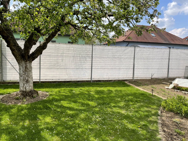 Kundenfoto von Windschutznetz nach Maß für Heim, Garten und Sport 