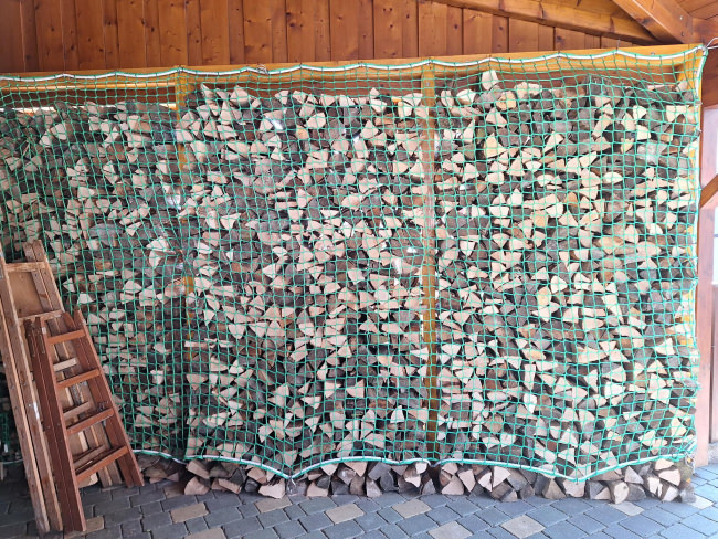 Kundenfoto von Auffangnetz per m² (nach Maß) mit Kauschenbügel 