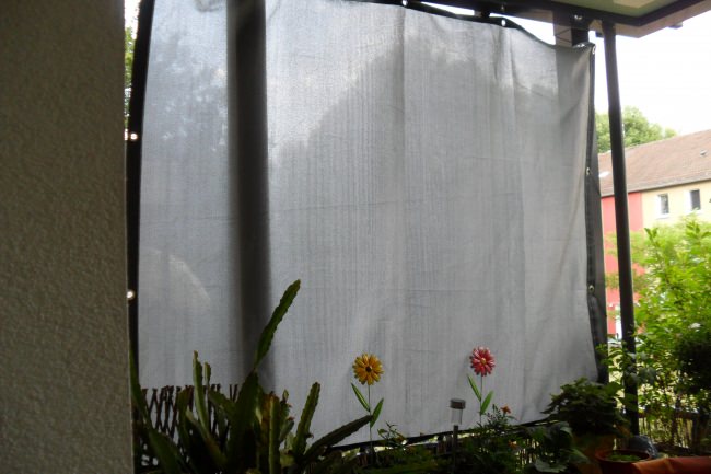 Kundenfoto von Gewebeplane mit 90% Schattierwert nach Maß 