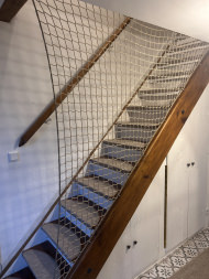 Staircase Safety Net by the m² (Made to Measure) | Safetynet365