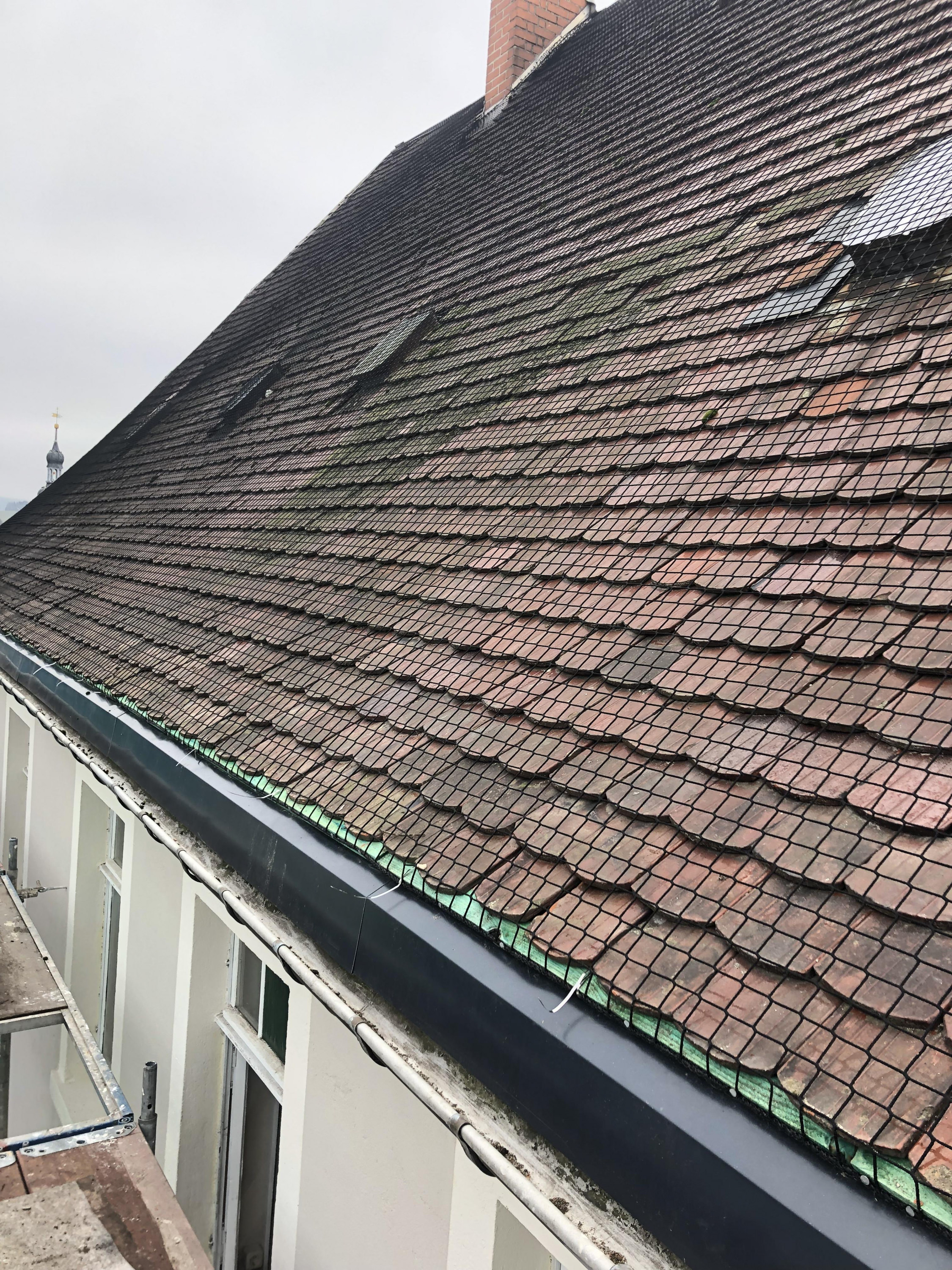 Dachziegel-Sicherungsnetze & Fassaden-Sicherungsnetze