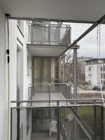 Engmaschiges Vogelnetz mit Randeinfassung | Schutznetze24