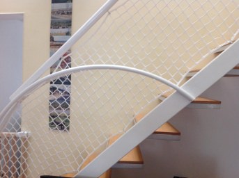 Schutznetz für Treppen/Treppenhäuser per m² | Schutznetze24