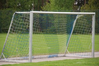 Fußballtornetz in Vereinsfarben nach Maß | Schutznetze24